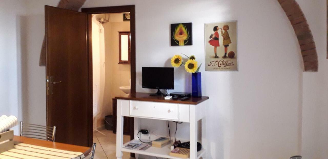 Happy Flat Villa Riparbella Bagian luar foto